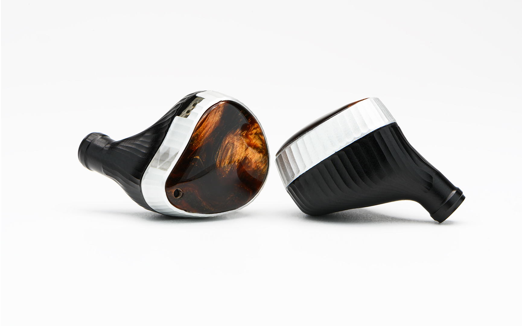 イヤホン NOBLE Audio SULTAN Noble Audio製ユニバーサル・インイヤーモニター「Sultan」発売